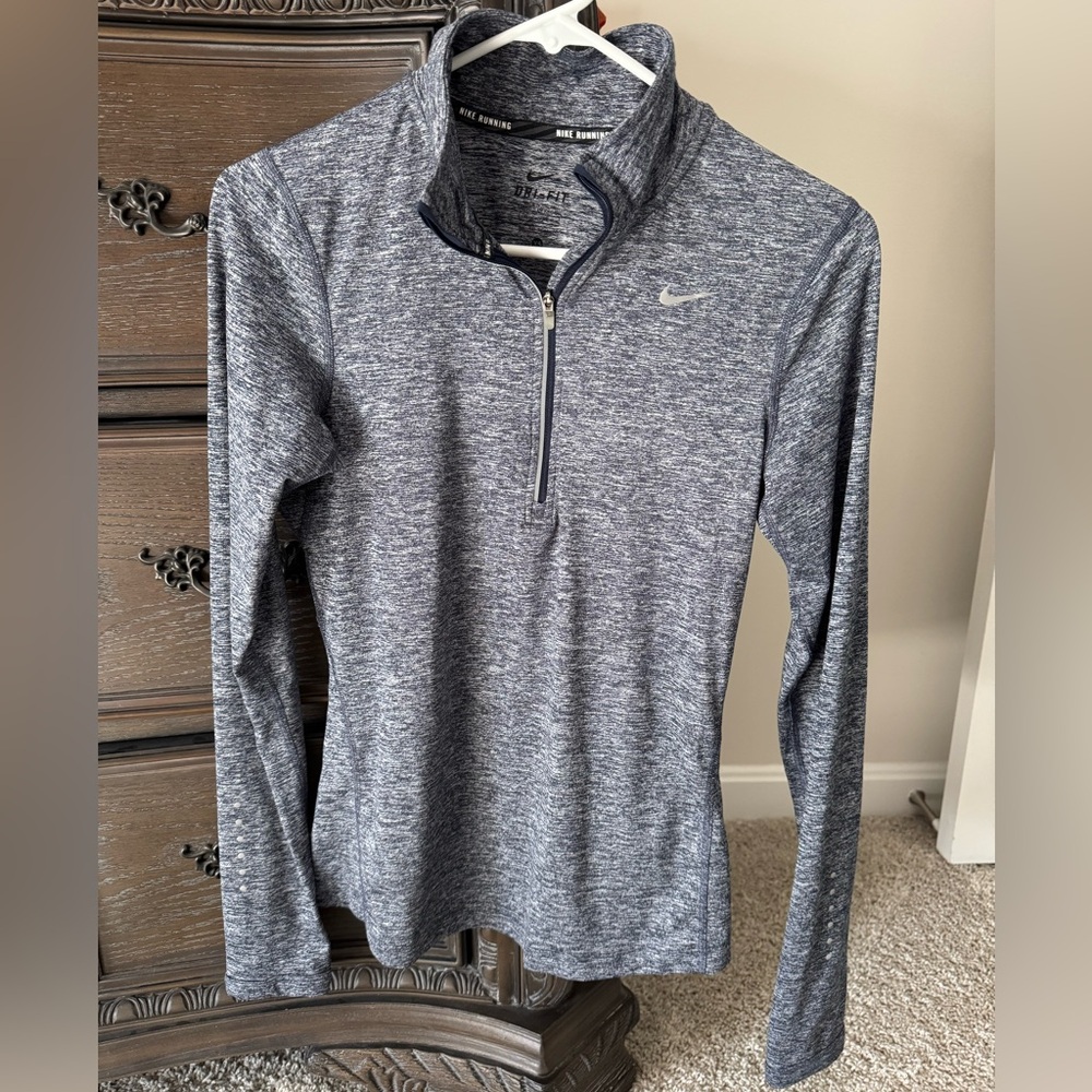 NIKE Women's Dry Element 1/2 Zip Running Top